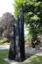 Ouvrir le noir|2007, Chêne traité 3 figures extraites d'un même arbre, 4,95 x 1,7 x 1 m